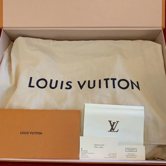 ✨Louis Vuitton Iena MM Monogram Handbag✨ - Picture 12 of 12